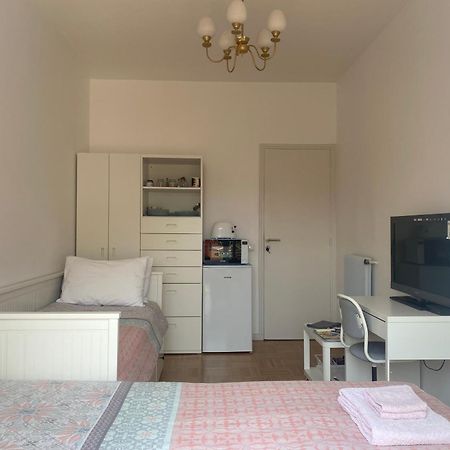 Mirela'S Private Room With Key, Ac, Lift & Balcony In The Center Of Nice On The Cote D'Azur 외부 사진
