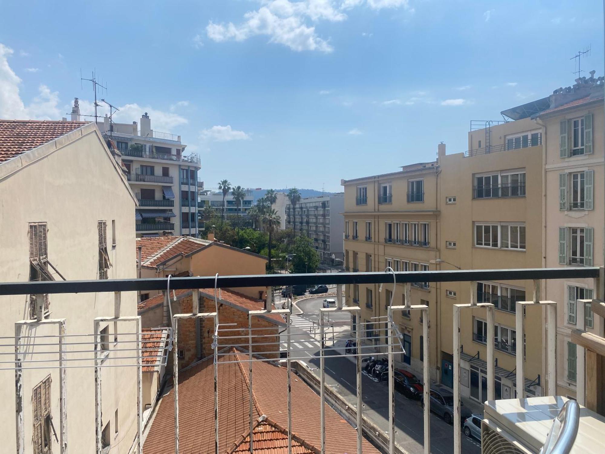 Mirela'S Private Room With Key, Ac, Lift & Balcony In The Center Of Nice On The Cote D'Azur 외부 사진